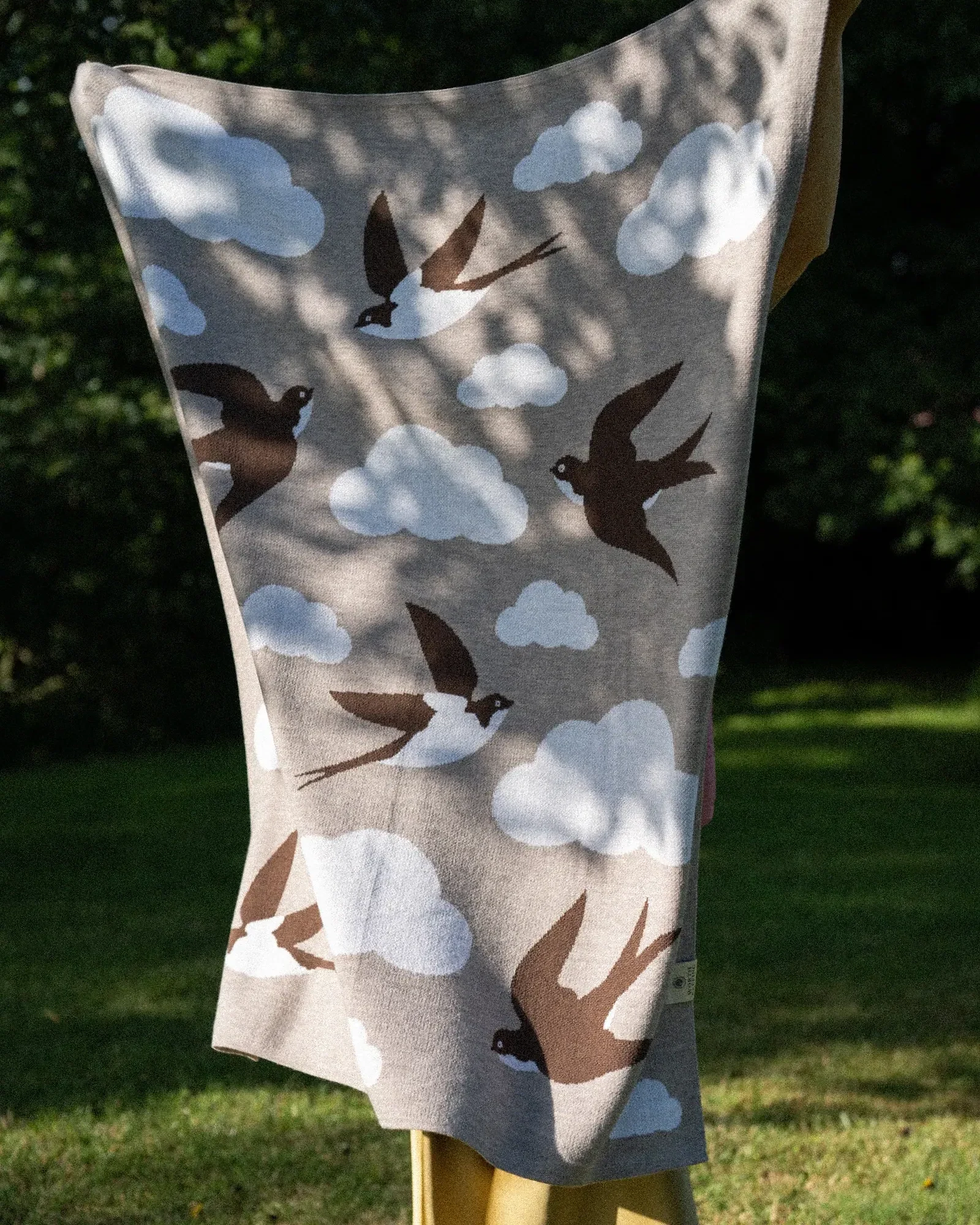 Swallows Merino Blanket